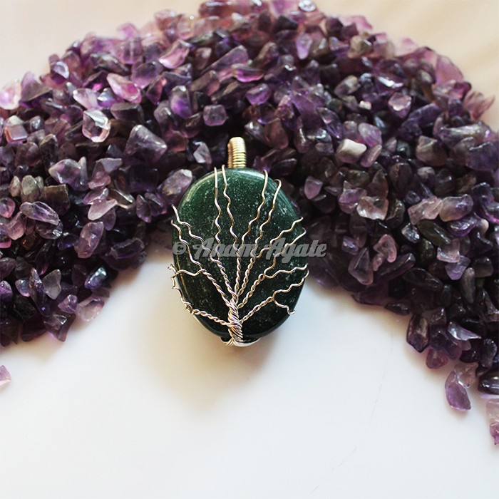 Green Jade Oval Tree Of Life Pendant